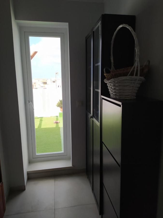 Atico Con Terraza Chill Out En Chiclana Homestay